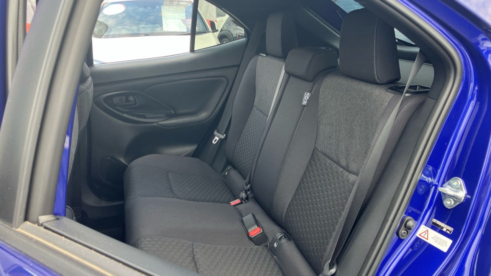 Toyota Yaris Cross 1.5 Hybrid Design 5dr CVT Hybrid Estate - Image 64