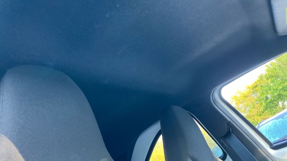 Toyota Aygo X 1.0 VVT-i Edge 5dr Petrol Hatchback - Image 19
