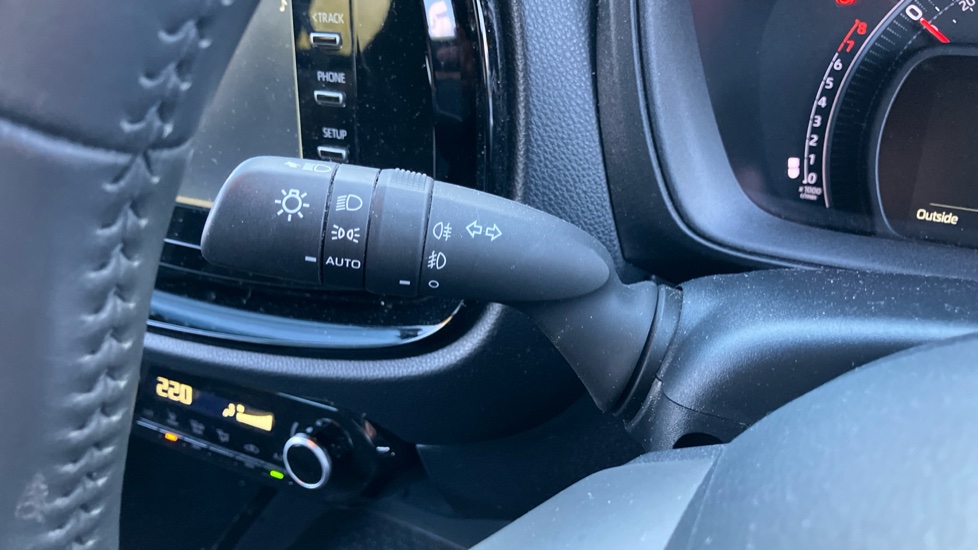 Toyota Aygo X 1.0 VVT-i Edge 5dr Petrol Hatchback - Image 35