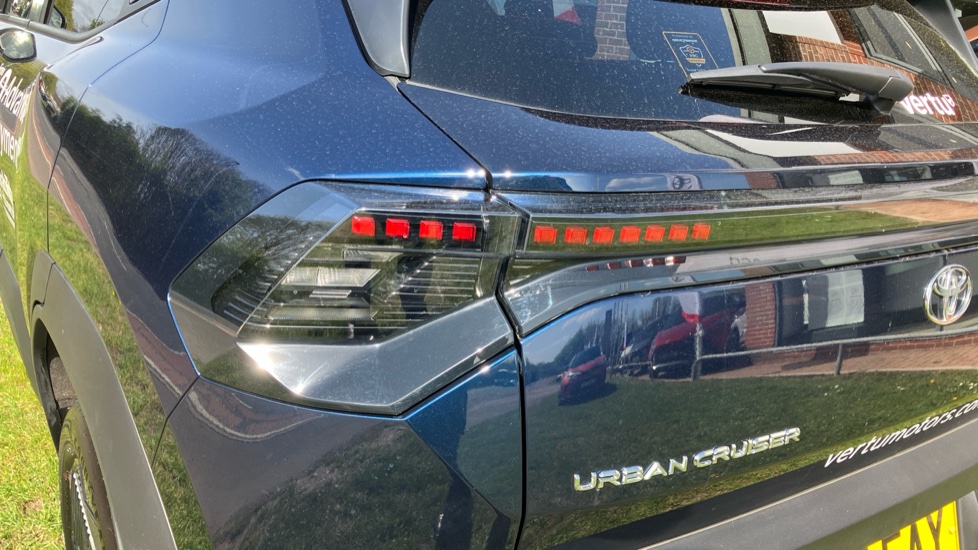 Toyota Urbancruiser 128kW Design 61kWh 5dr Auto Electric Estate - Image 21