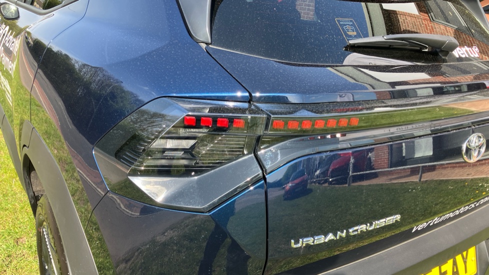 Toyota Urbancruiser 128kW Design 61kWh 5dr Auto Electric Estate - Image 48