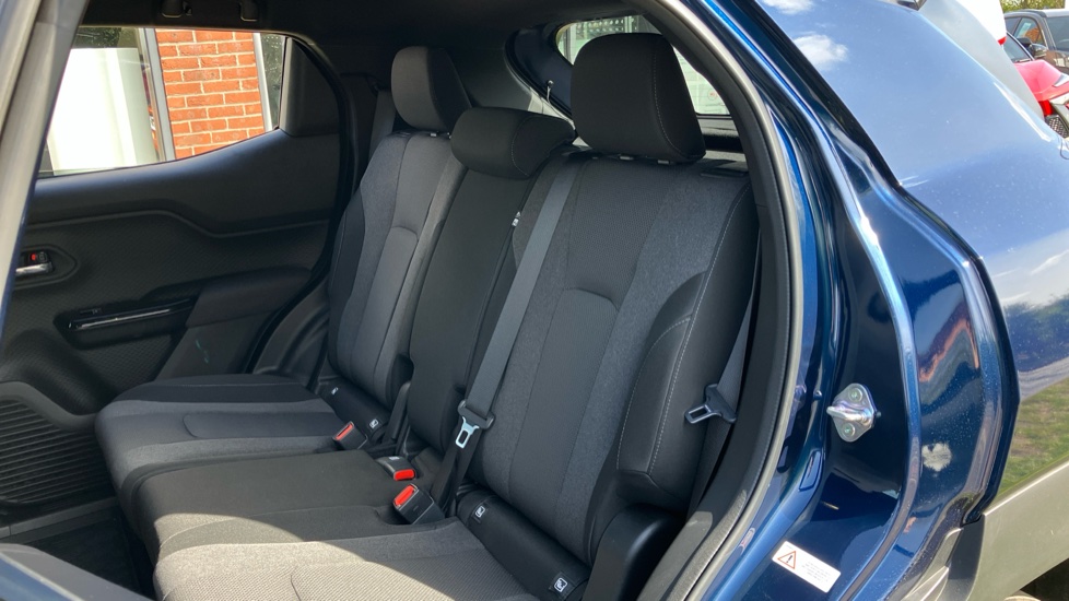 Toyota Urbancruiser 128kW Design 61kWh 5dr Auto Electric Estate - Image 67