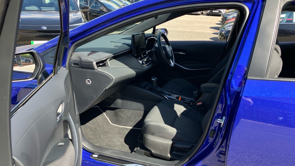 Toyota Corolla 2.0 Hybrid 178 Icon 5dr CVT Hybrid Hatchback - Image 5