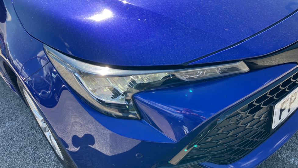 Toyota Corolla 2.0 Hybrid 178 Icon 5dr CVT Hybrid Hatchback - Image 20