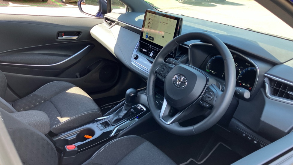 Toyota Corolla 2.0 Hybrid 178 Icon 5dr CVT Hybrid Hatchback - Image 65