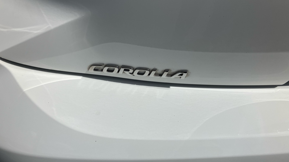Toyota Corolla 1.8 Hybrid Design 5dr CVT Hybrid Hatchback - Image 58