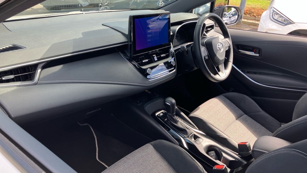 Toyota Corolla 1.8 Hybrid Design 5dr CVT Hybrid Hatchback - Image 65