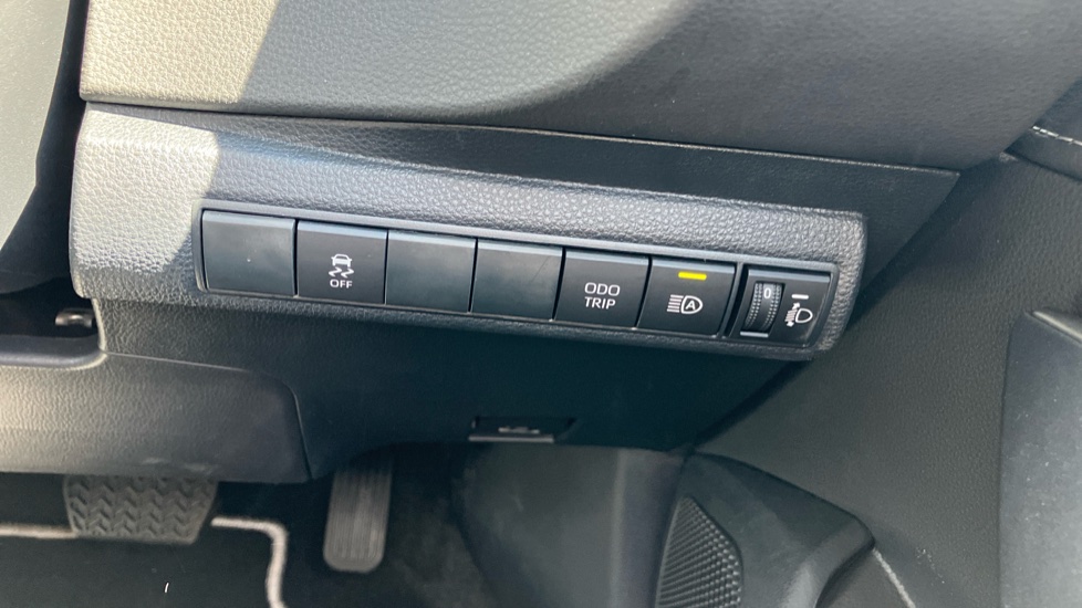 Toyota Corolla 1.8 Hybrid Design 5dr CVT Hybrid Hatchback - Image 66