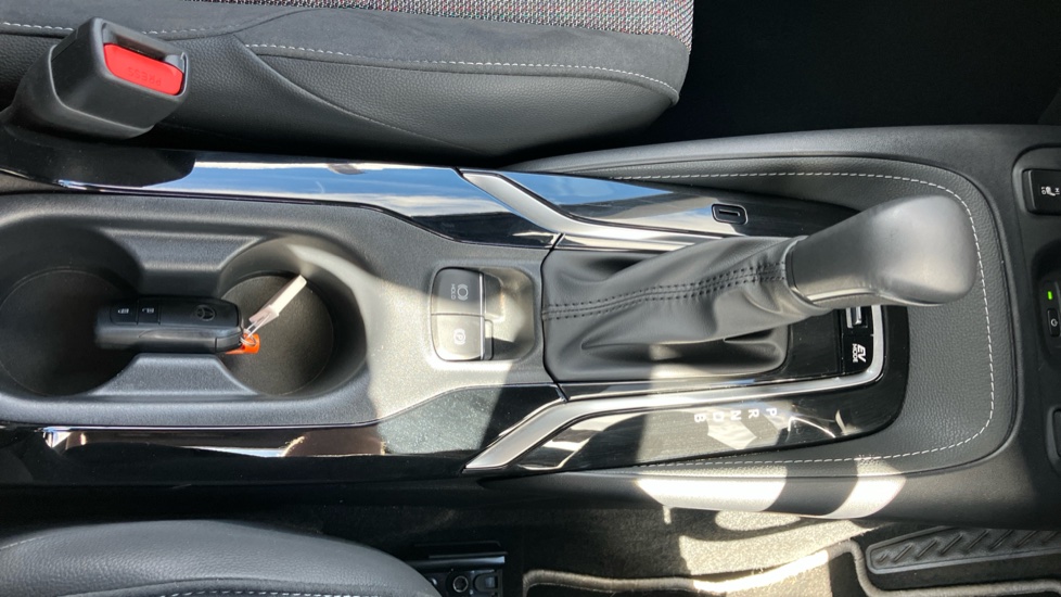 Toyota Corolla 1.8 Hybrid Design 5dr CVT Hybrid Hatchback - Image 67