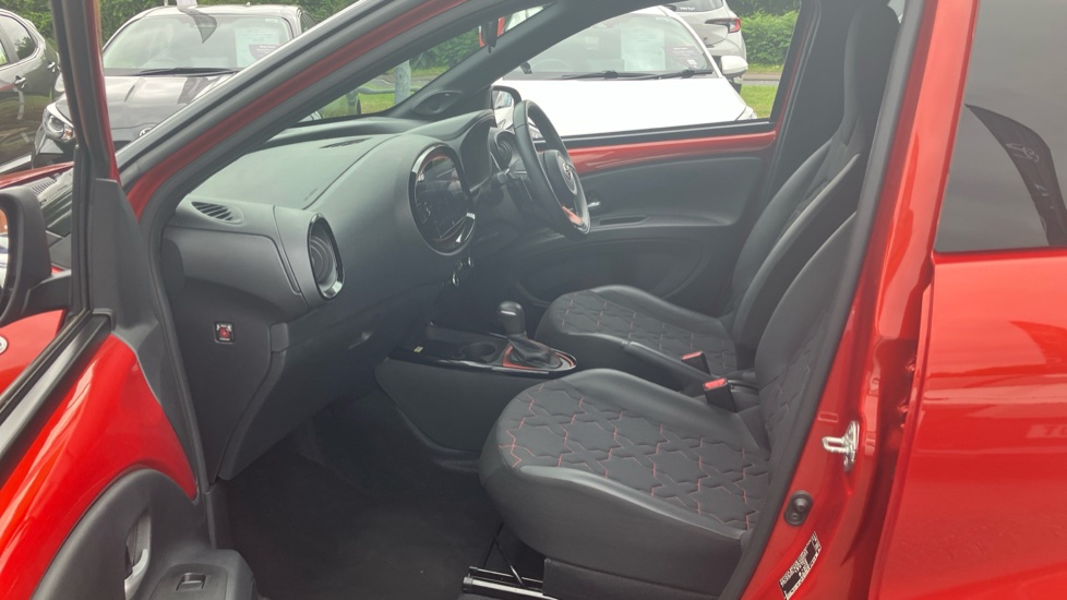 Toyota Aygo X 1.0 VVT-i Exclusive 5dr Petrol Hatchback - Image 5