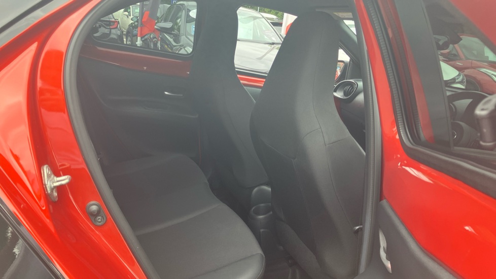 Toyota Aygo X 1.0 VVT-i Exclusive 5dr Petrol Hatchback - Image 8