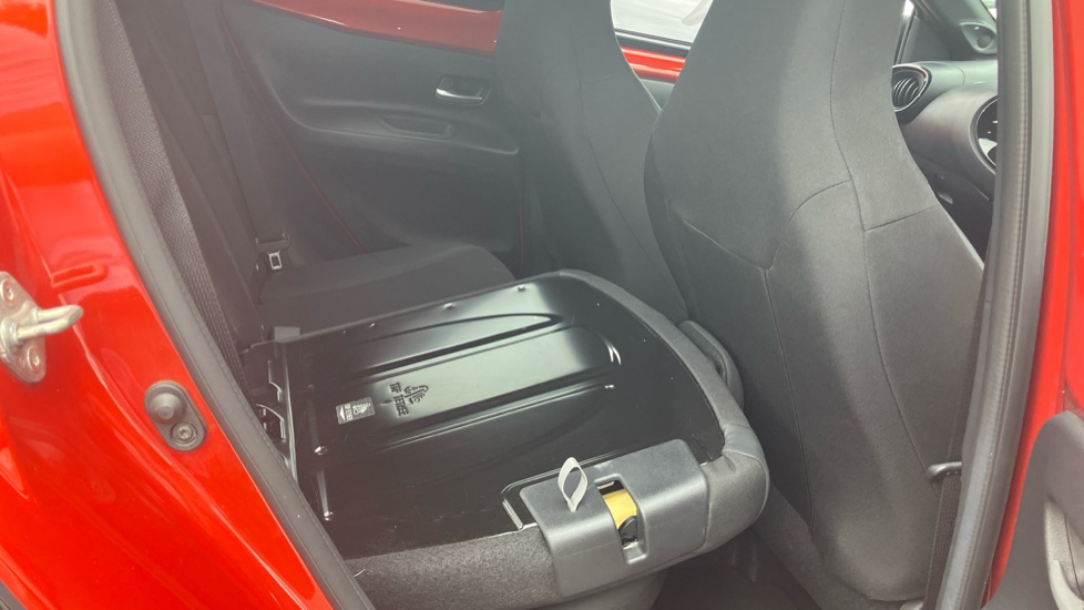 Toyota Aygo X 1.0 VVT-i Exclusive 5dr Petrol Hatchback - Image 18