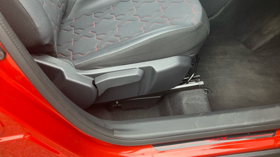 Toyota Aygo X 1.0 VVT-i Exclusive 5dr Petrol Hatchback - Image 30