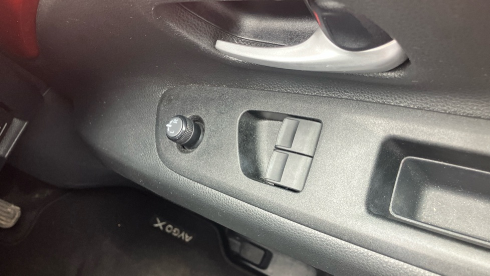 Toyota Aygo X 1.0 VVT-i Exclusive 5dr Petrol Hatchback - Image 33