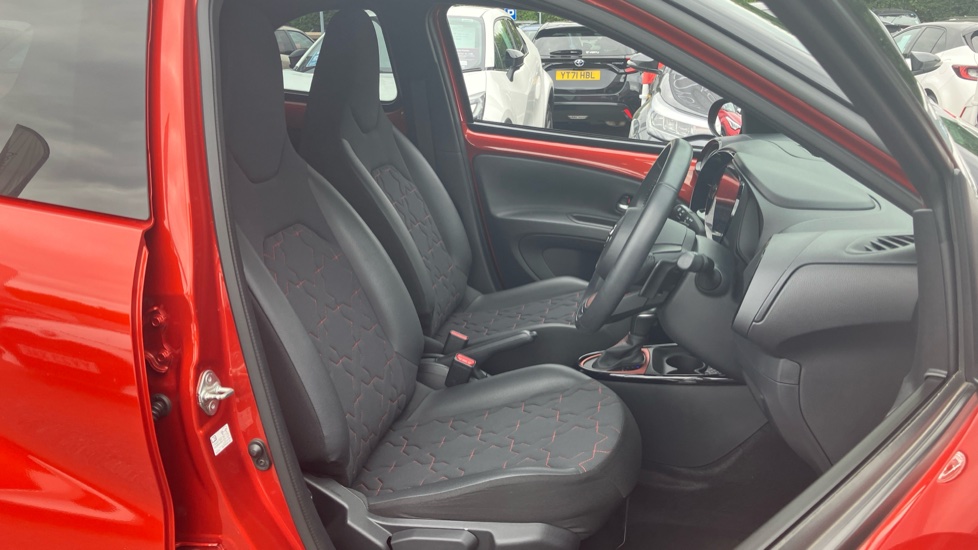 Toyota Aygo X 1.0 VVT-i Exclusive 5dr Petrol Hatchback - Image 59