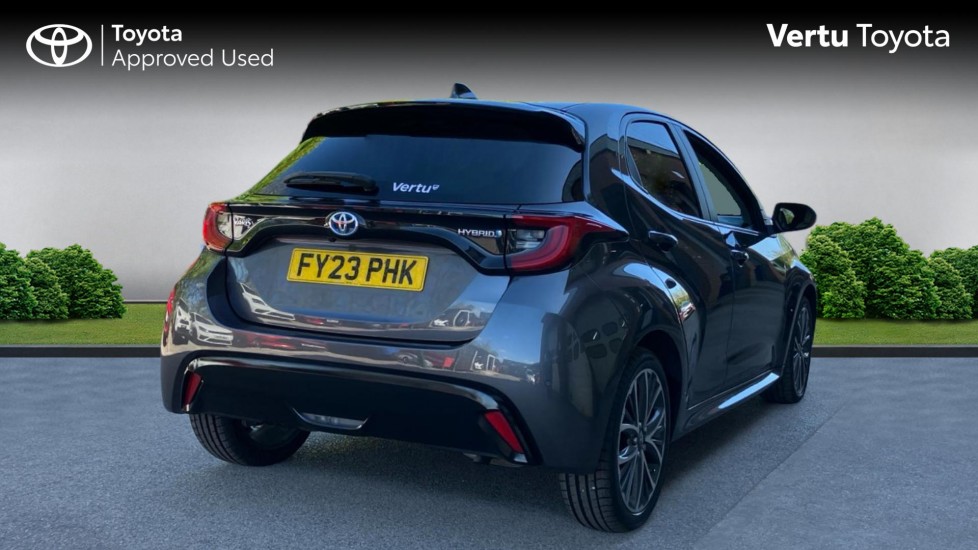 Toyota Yaris 1.5 Hybrid Excel 5dr CVT Hybrid Hatchback - Image 2