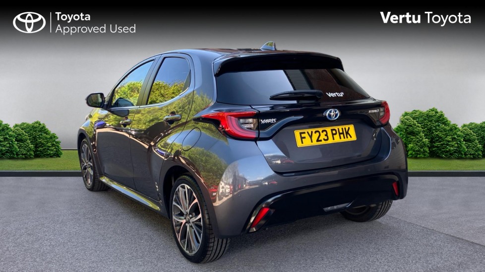 Toyota Yaris 1.5 Hybrid Excel 5dr CVT Hybrid Hatchback - Image 4