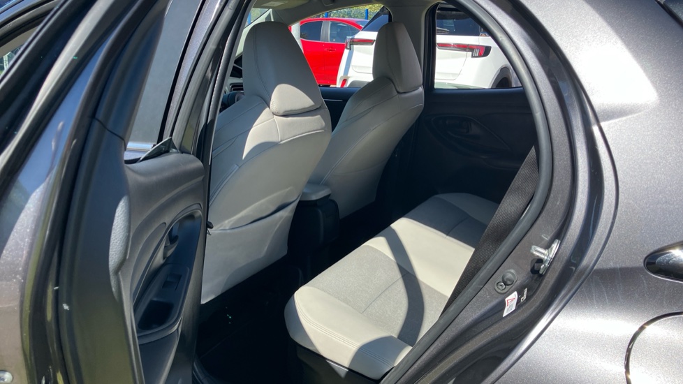 Toyota Yaris 1.5 Hybrid Excel 5dr CVT Hybrid Hatchback - Image 15