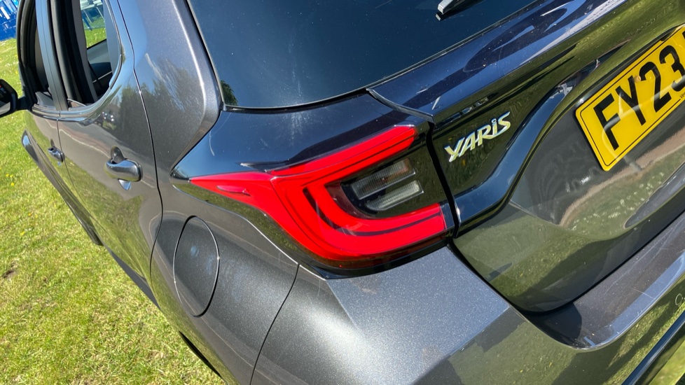 Toyota Yaris 1.5 Hybrid Excel 5dr CVT Hybrid Hatchback - Image 21