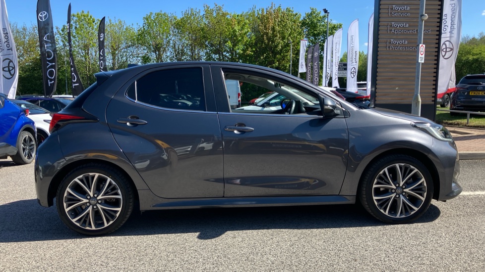 Toyota Yaris 1.5 Hybrid Excel 5dr CVT Hybrid Hatchback - Image 23