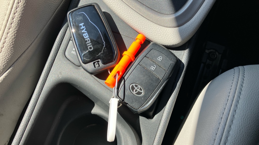 Toyota Yaris 1.5 Hybrid Excel 5dr CVT Hybrid Hatchback - Image 28