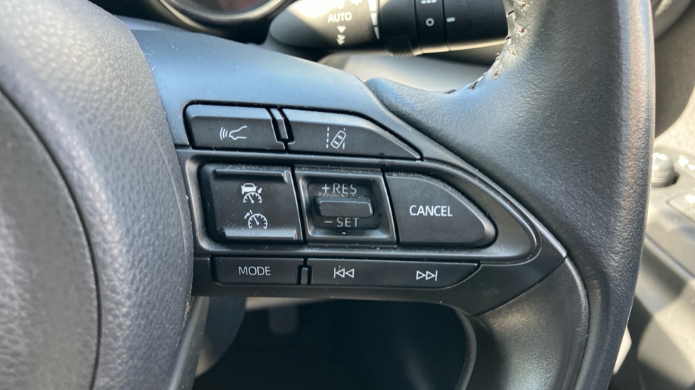Toyota Yaris 1.5 Hybrid Excel 5dr CVT Hybrid Hatchback - Image 32