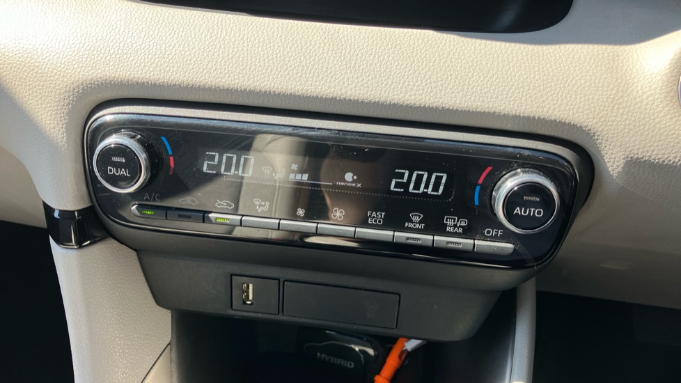 Toyota Yaris 1.5 Hybrid Excel 5dr CVT Hybrid Hatchback - Image 38