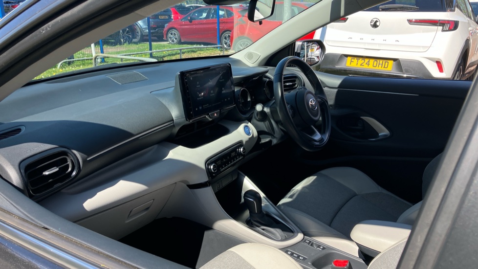 Toyota Yaris 1.5 Hybrid Excel 5dr CVT Hybrid Hatchback - Image 66