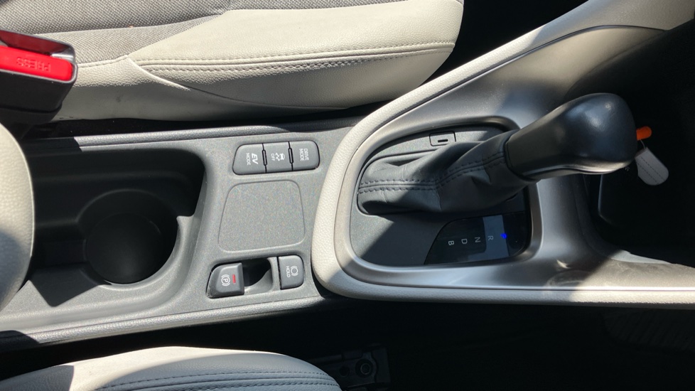 Toyota Yaris 1.5 Hybrid Excel 5dr CVT Hybrid Hatchback - Image 68