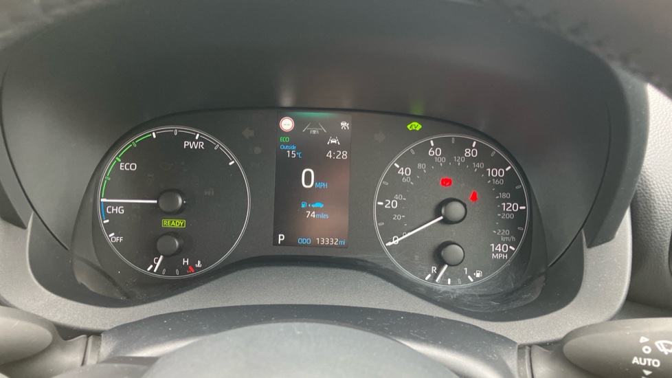 Toyota Yaris 1.5 Hybrid Icon 5dr CVT Hybrid Hatchback - Image 11