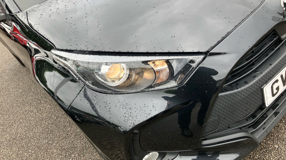 Toyota Yaris 1.5 Hybrid Icon 5dr CVT Hybrid Hatchback - Image 20