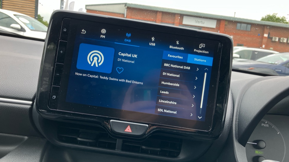 Toyota Yaris 1.5 Hybrid Icon 5dr CVT Hybrid Hatchback - Image 48