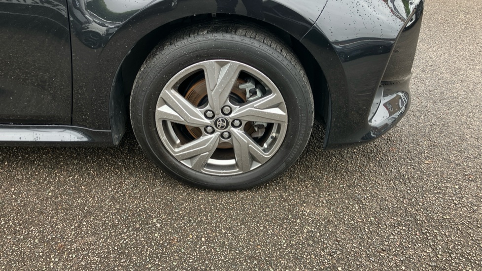 Toyota Yaris 1.5 Hybrid Icon 5dr CVT Hybrid Hatchback - Image 54