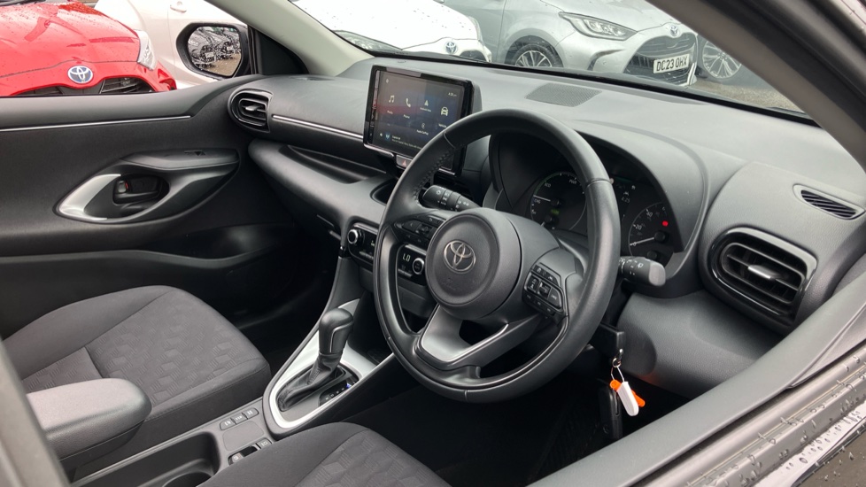 Toyota Yaris 1.5 Hybrid Icon 5dr CVT Hybrid Hatchback - Image 61