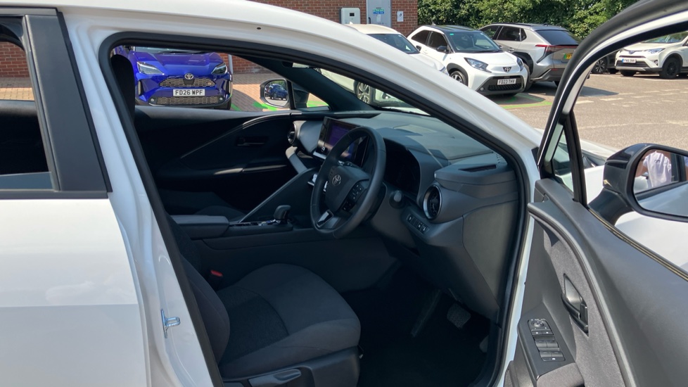 Toyota C-HR 1.8 Hybrid Icon 5dr CVT Hybrid Hatchback - Image 12