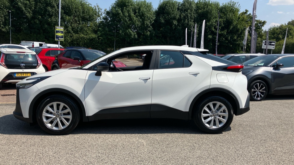 Toyota C-HR 1.8 Hybrid Icon 5dr CVT Hybrid Hatchback - Image 24