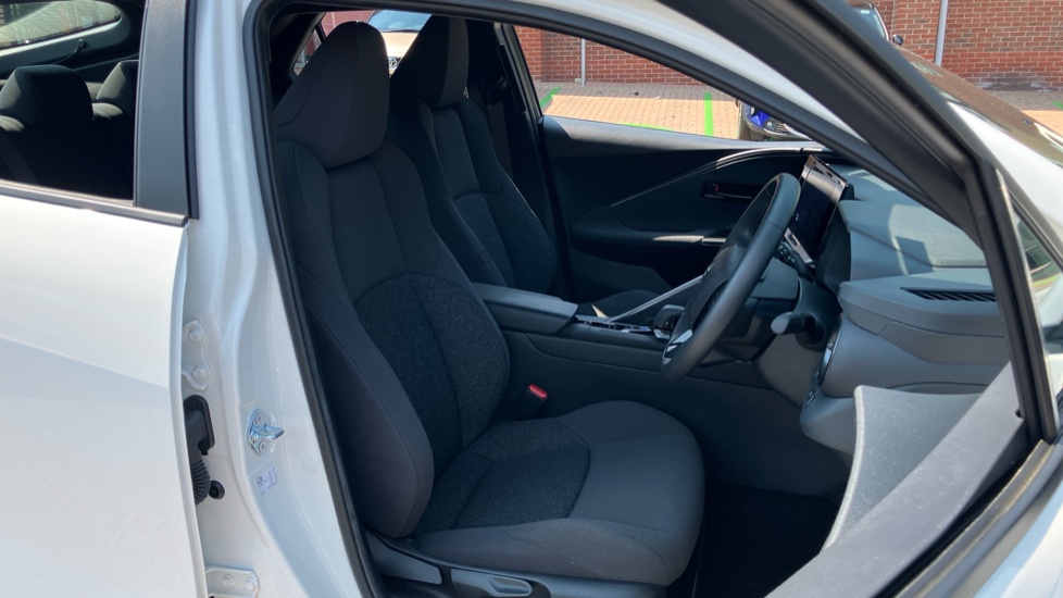 Toyota C-HR 1.8 Hybrid Icon 5dr CVT Hybrid Hatchback - Image 58