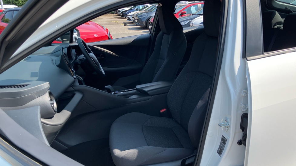 Toyota C-HR 1.8 Hybrid Icon 5dr CVT Hybrid Hatchback - Image 62