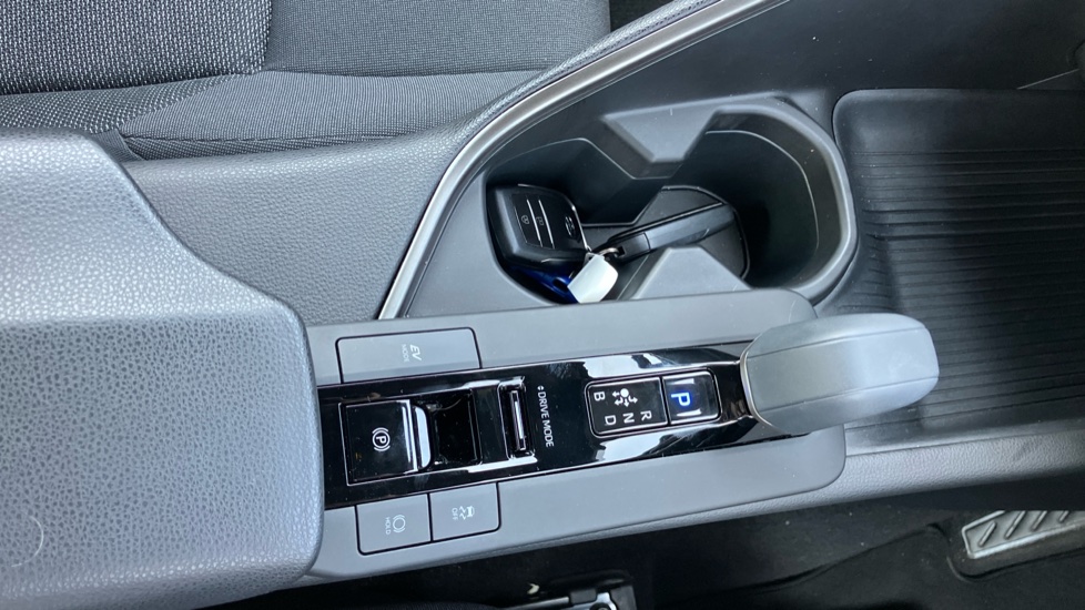 Toyota C-HR 1.8 Hybrid Icon 5dr CVT Hybrid Hatchback - Image 65