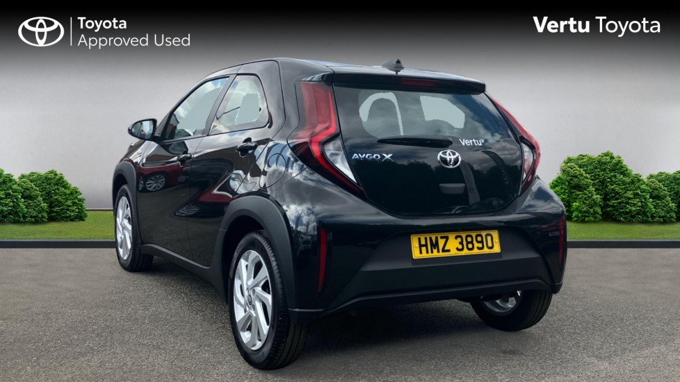 Toyota Aygo X 1.0 VVT-i Pure 5dr Auto Petrol Hatchback - Image 4