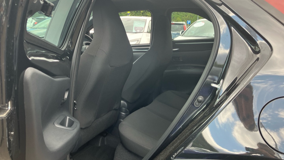 Toyota Aygo X 1.0 VVT-i Pure 5dr Auto Petrol Hatchback - Image 15