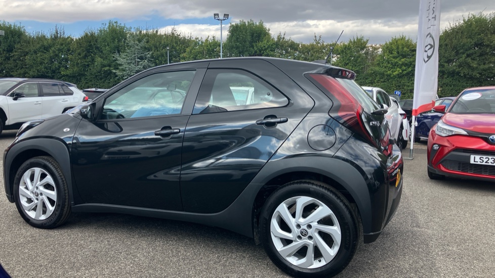Toyota Aygo X 1.0 VVT-i Pure 5dr Auto Petrol Hatchback - Image 24