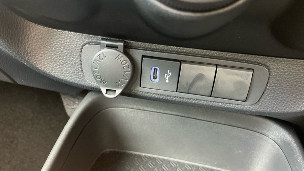 Toyota Aygo X 1.0 VVT-i Pure 5dr Auto Petrol Hatchback - Image 38