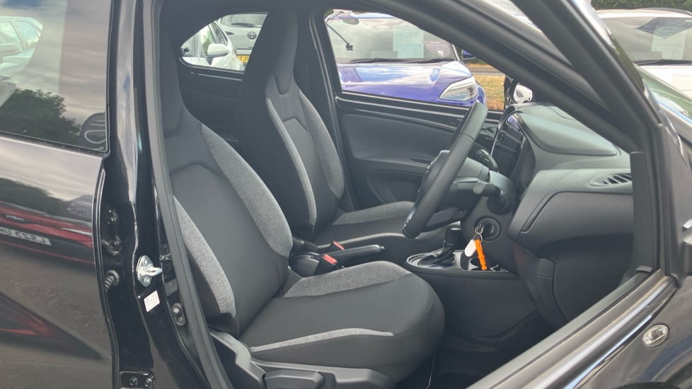 Toyota Aygo X 1.0 VVT-i Pure 5dr Auto Petrol Hatchback - Image 57