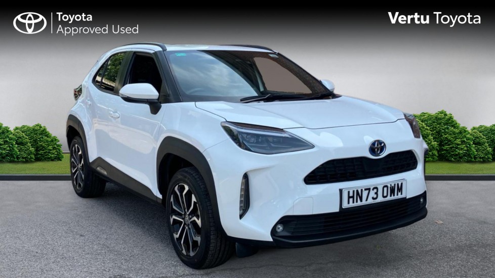 Toyota Yaris Cross 1.5 Hybrid Design 5dr CVT Hybrid Estate - Image 1