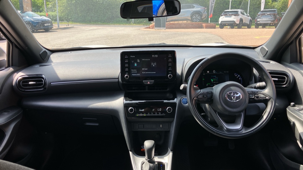 Toyota Yaris Cross 1.5 Hybrid Design 5dr CVT Hybrid Estate - Image 6