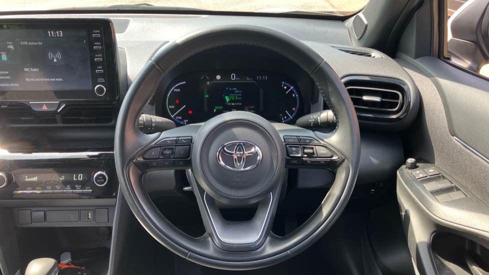Toyota Yaris Cross 1.5 Hybrid Design 5dr CVT Hybrid Estate - Image 7