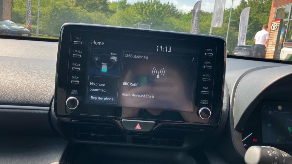Toyota Yaris Cross 1.5 Hybrid Design 5dr CVT Hybrid Estate - Image 9