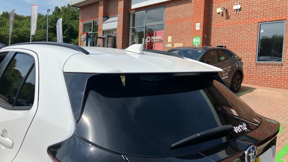 Toyota Yaris Cross 1.5 Hybrid Design 5dr CVT Hybrid Estate - Image 44