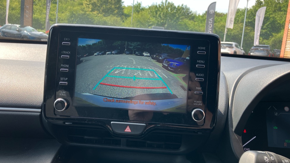 Toyota Yaris Cross 1.5 Hybrid Design 5dr CVT Hybrid Estate - Image 49